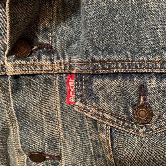 Levi’s Premium Men’s Denim Jacket Size XL - Picture 2 of 6